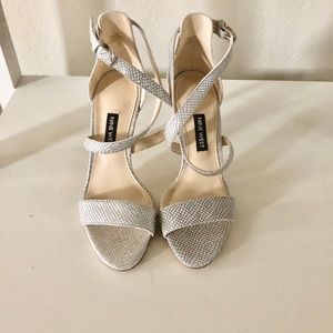 Brand NEW - size 5 Nine West heels.